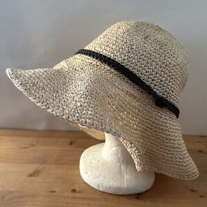 Peter Grimm Women Hat Paper Straw Floppy Shapeable Brim Sunhat Beach Outdoor OS